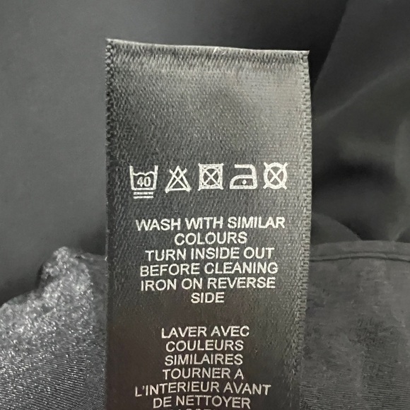 NEW ASOS Black Chiffon Ruffle Hem Short Sleeve Feminine Blouse Top US 4 - Picture 10 of 10